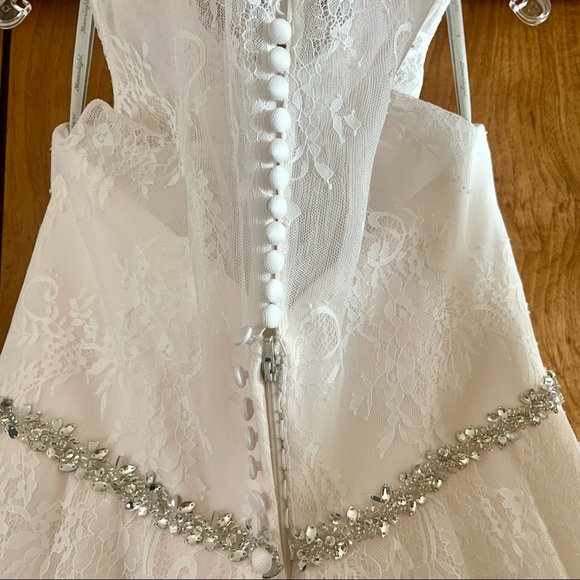 Moonlight Bridal Platinum Label Wedding Dress - Picture 12 of 15